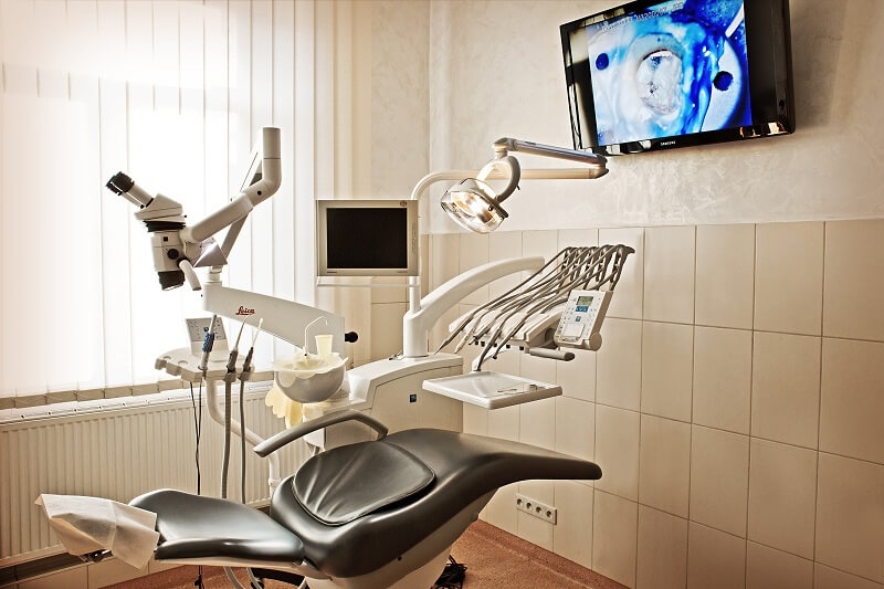fotel do zabiegów stomatologicznych